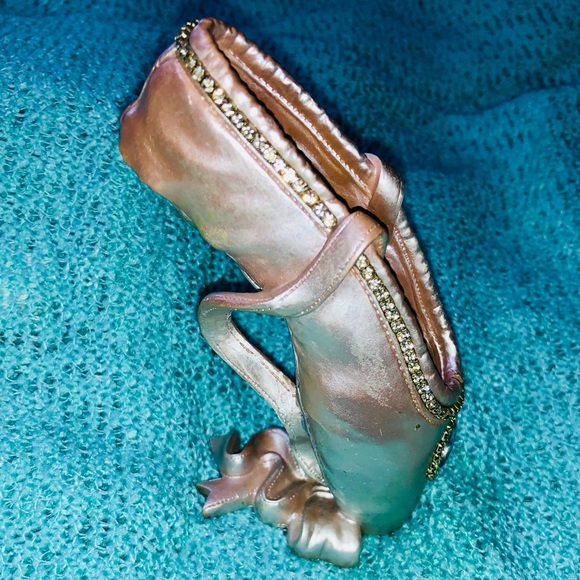 NINI Ballerina Shoe Figurine - Picture 1 of 10